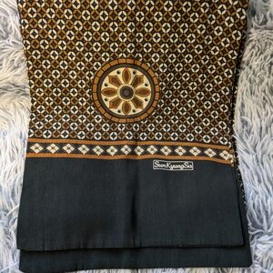 Sun Kyung Sa Geometric Pattern Scarf